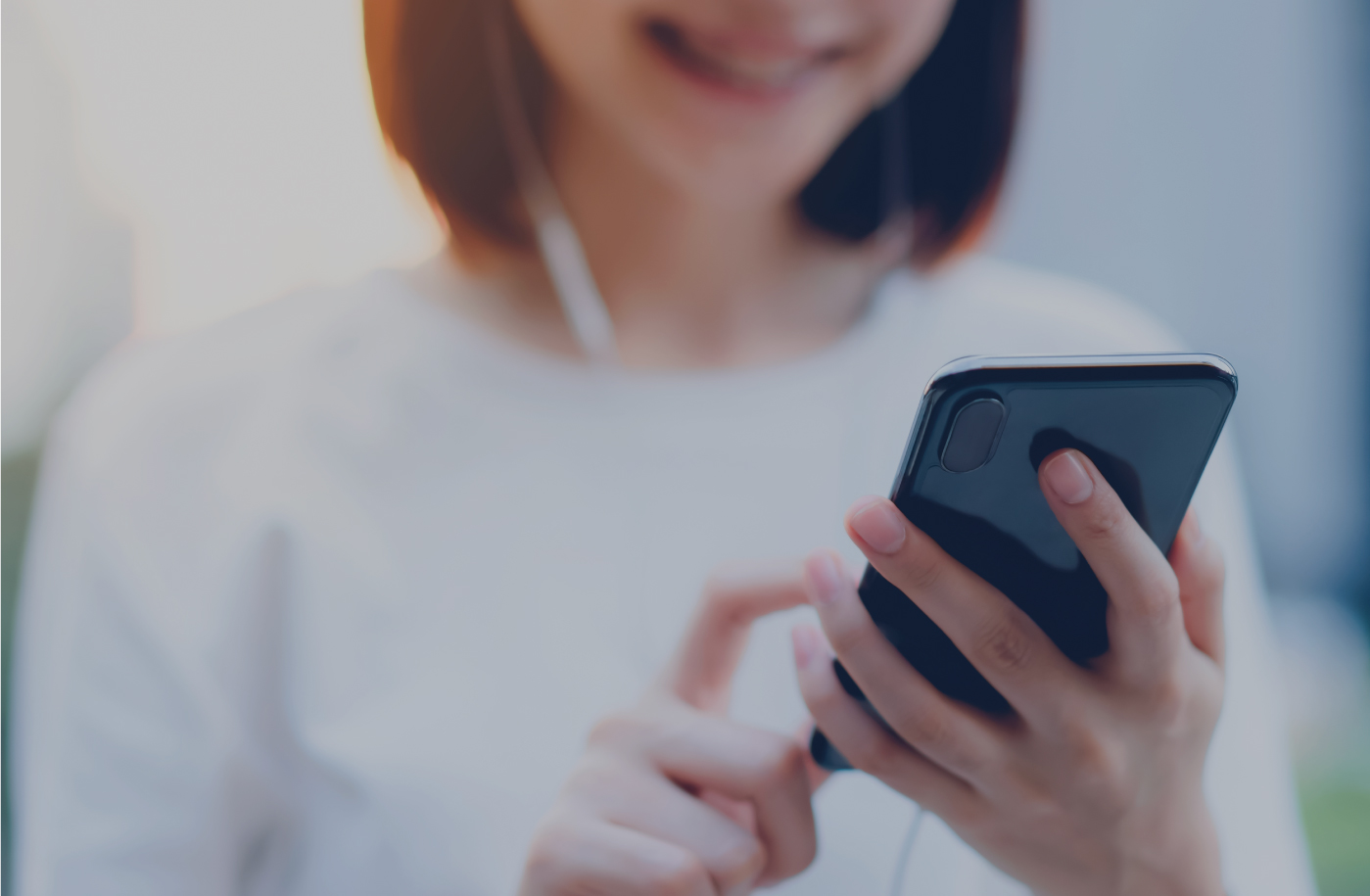 スマホガラスコーティングのコーティングスミス 浸透型リキッドガラスで スマホを 強く 美しく